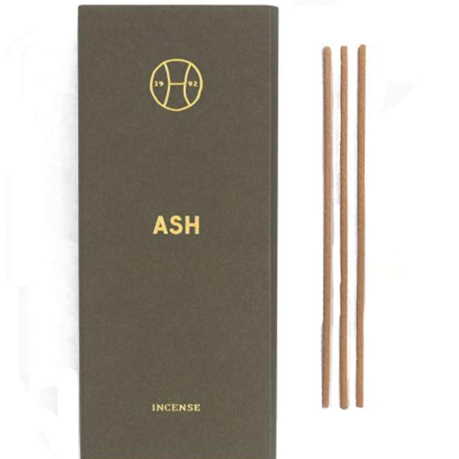 Perfumer H Incense Ash Na Hot